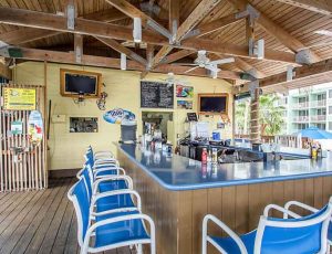 the-hammocks-at-marathon-barnacle-barneys-bar-1024x576-1